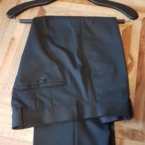 Black men's tailored fit dress pant size 29